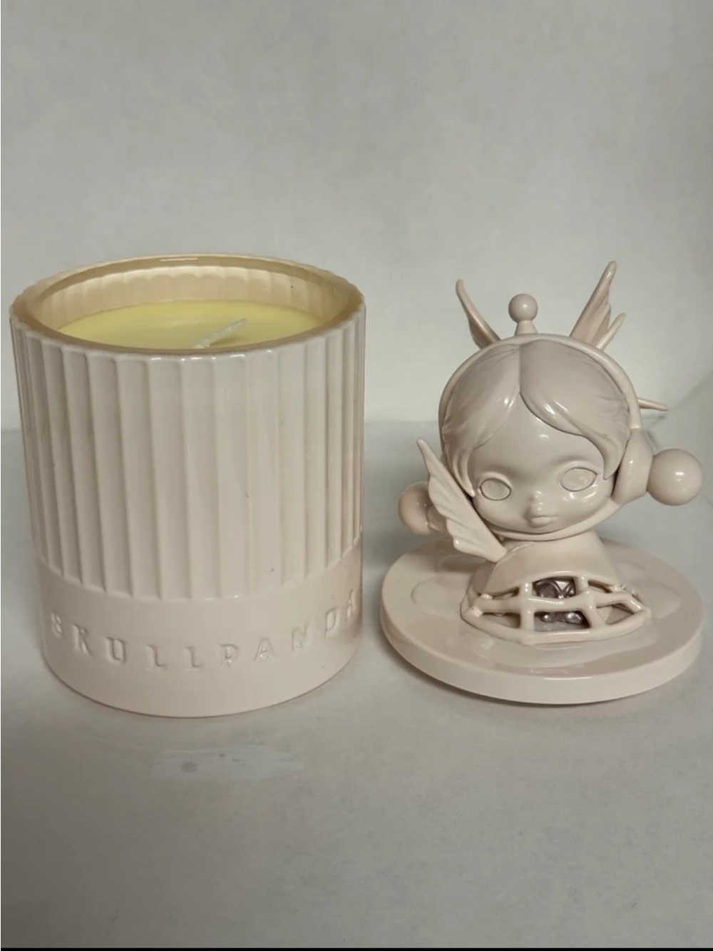 Skullpanda the paradox series candle (being a butterfly) - Picture 2 of 6